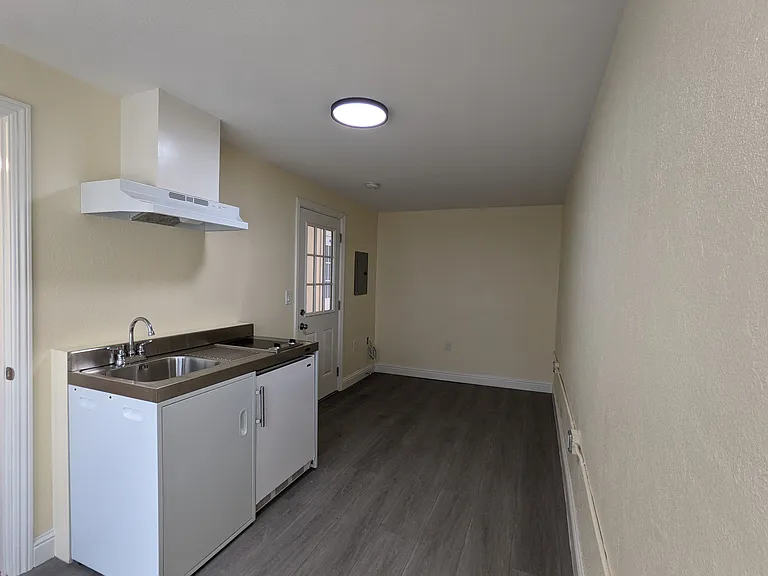 2312-14 Ellsworth Street — Photo 14