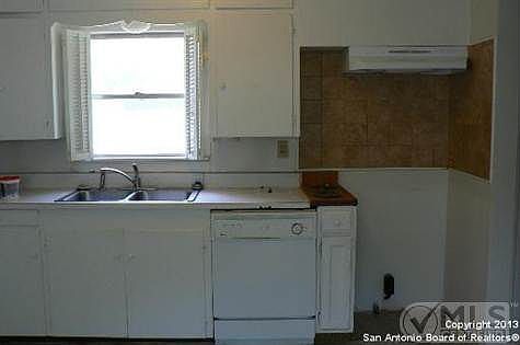 3rd image of 303 S 6th St