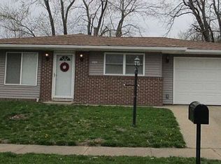 3921 W Creighton Ter, Peoria, IL 61615