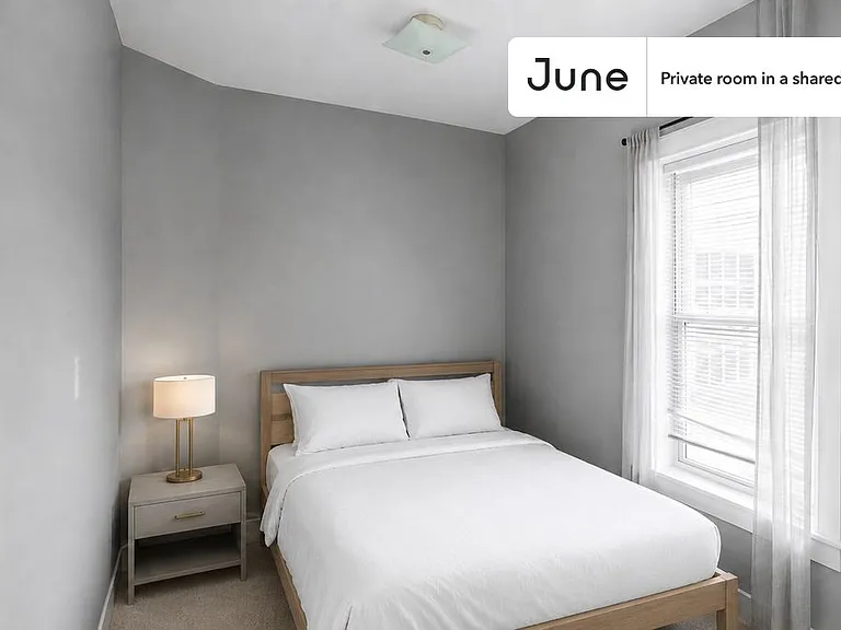 106 Beacon St #E — Photo 1