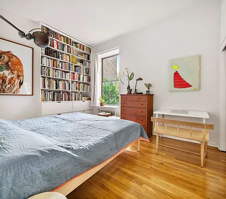 5th image of 137 Joralemon St APT 5