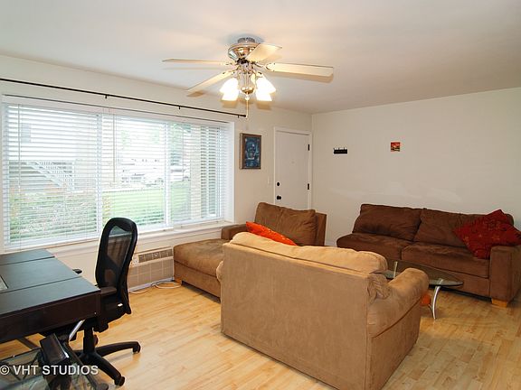 2nd image of 1020 Washington Blvd APT 1C