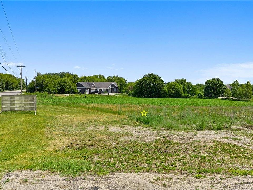 1st image of Green Bay Rd #34