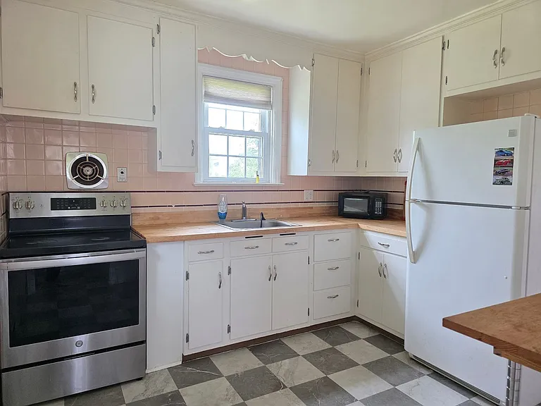 5 Imperial Dr — Photo 6
