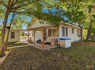 603 E Court St, Seguin, TX 78155