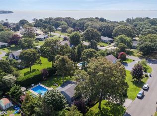 61 Homewood Dr, East Quogue, NY 11946