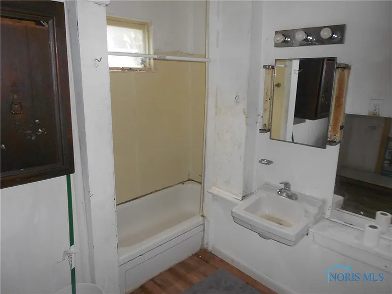 678 Congress St — Photo 19
