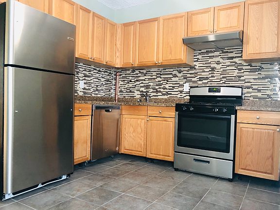 3rd image of 50 Washington Ave APT 3R