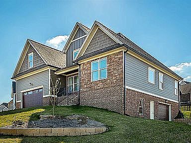 3rd image of 8898 McKenzie Farm Dr