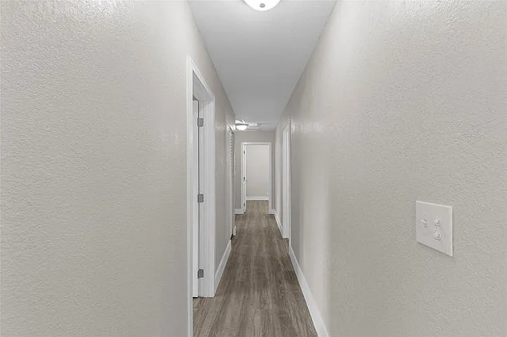 4 bed, 1222 sqft, $3,500 — Photo 2