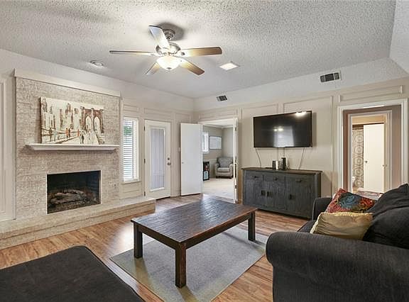 3rd image of 2311 Daybreak Dr