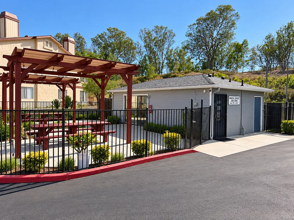 Fallbrook Village