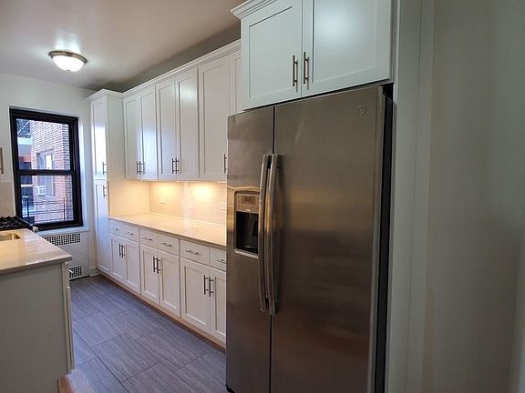 5th image of 67-76 Booth St APT 7K