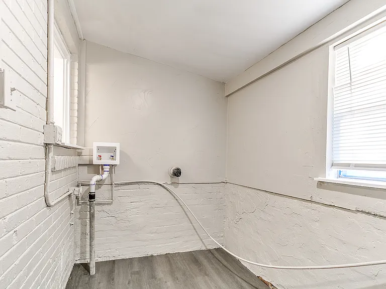 220 E Jacobs Dr — Photo 19