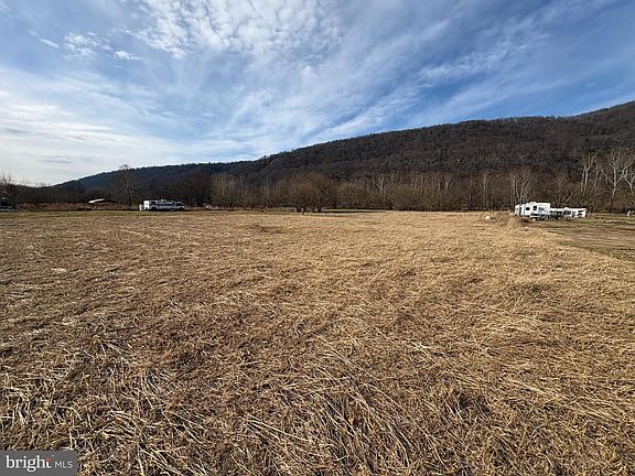 5th image of Potomac Valley View Ln