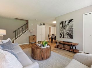 13360 Zenith Ln, Eden Prairie, MN 55346