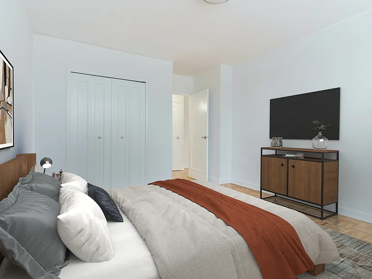 33 Erskine Ave — Photo 11