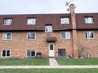 1225 Woodbury Ln #2B, Palatine, IL 60074