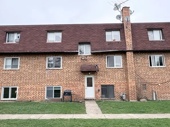 1225 Woodbury Ln #2B, Palatine, IL 60074