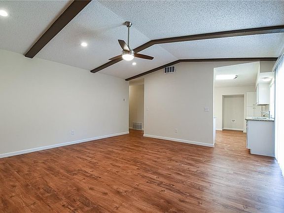 5th image of 2909 Golden Meadow Dr
