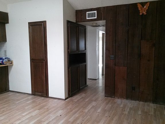 2nd image of 7475 Willowcreek Dr