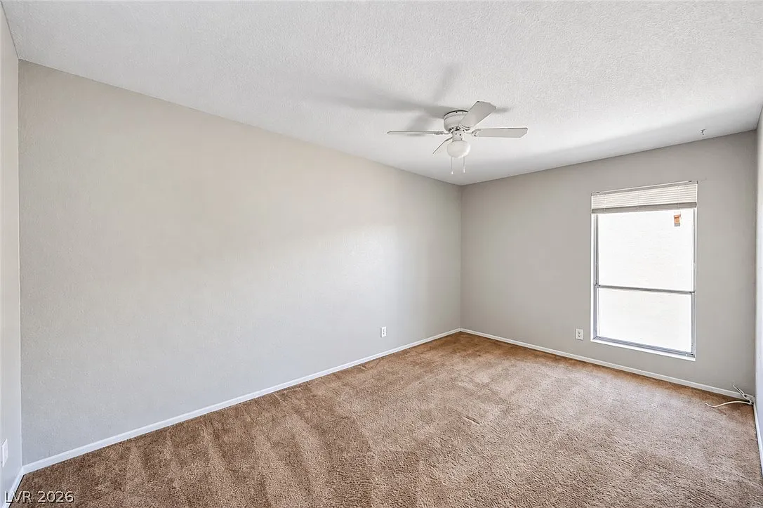 3 bed, 2.0 bath, 1015 sqft, $1,650 — Photo 3