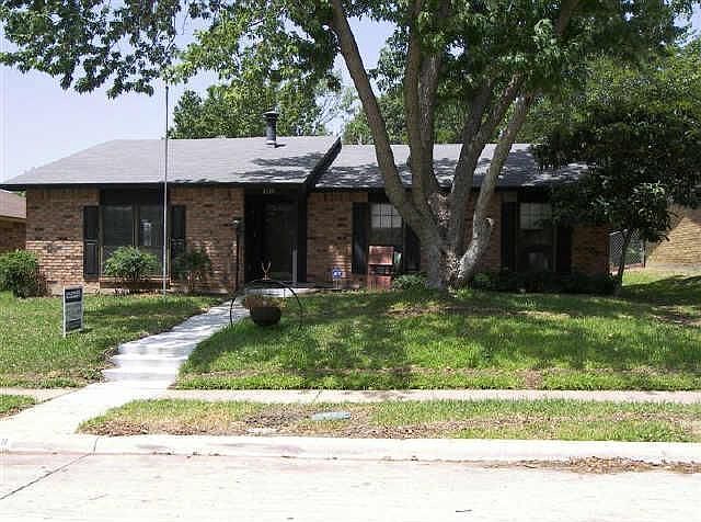 1st image of 3329 Meadow Oaks Dr