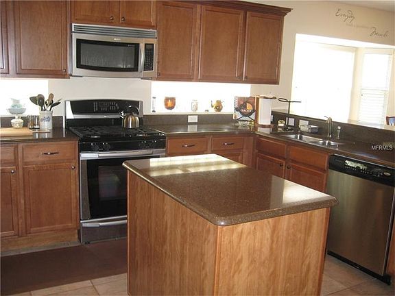 5th image of 2351 Sabastian St