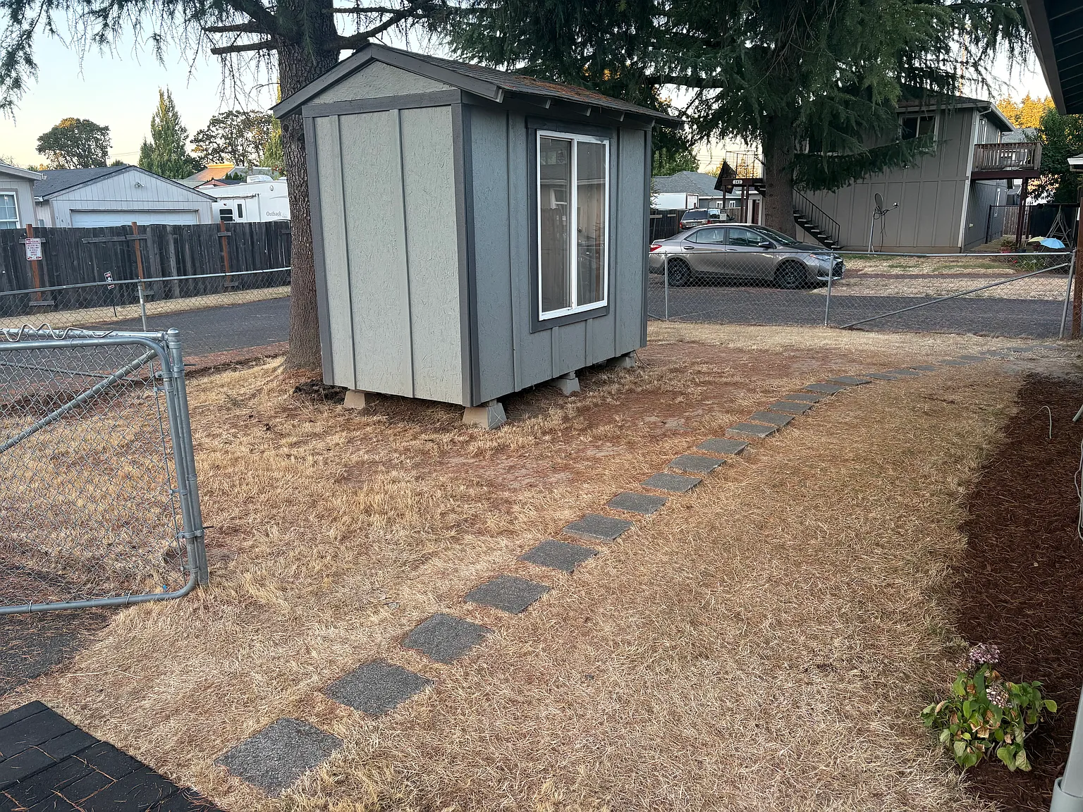 3 bed, 1000 sqft, $1,945 — Photo 3
