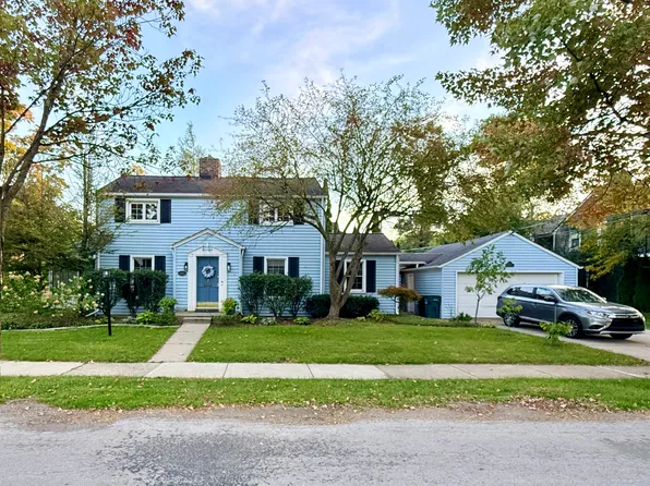 1713 Pine St, Birmingham, MI 48009
