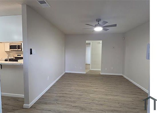 4th image of 5919 Paddock Dr