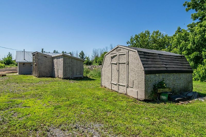 Greater Napanee House for rent - 3 Bedrooms — photo 33