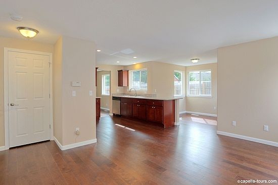 5th image of 2765 NE 1st Ct