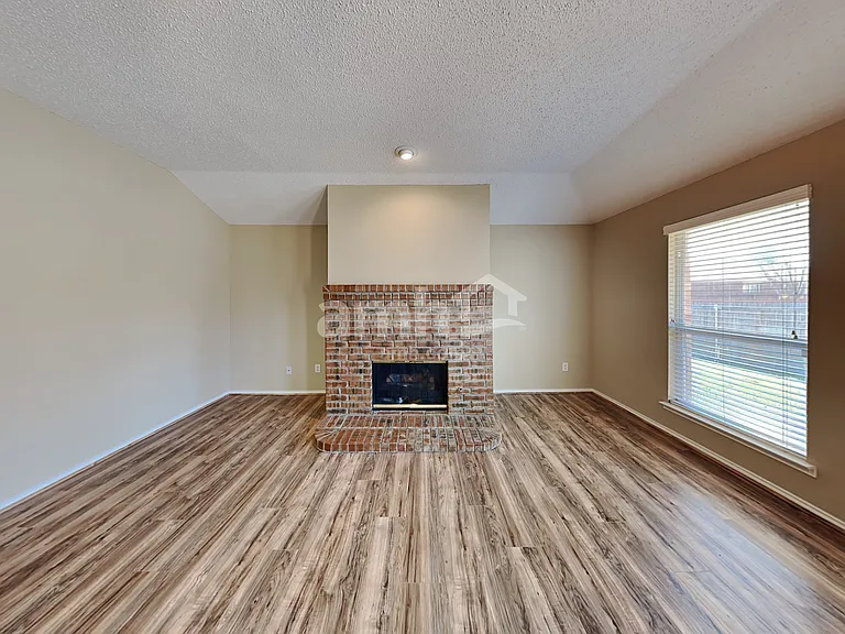 3999 Freedom Ln — Photo 7