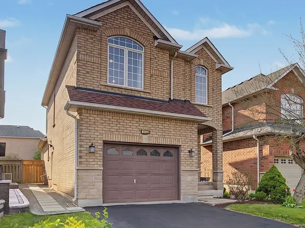 379 Grovehill Rd, Oakville, ON L6H 6P3
