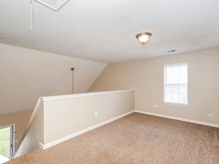 501 Saint Charles Ave — Photo 15
