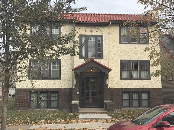 3rd image of 394 Cleveland Ave N APT 1