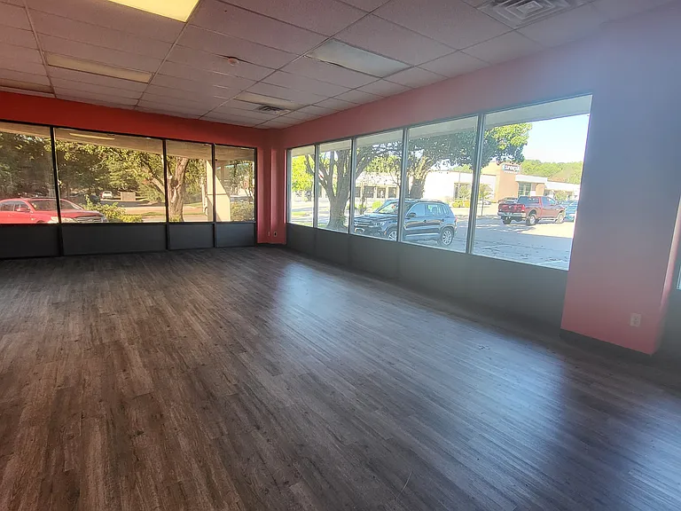 6001 Bartlett Center Dr — Photo 12