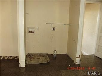 4th image of 3700 Salena St
