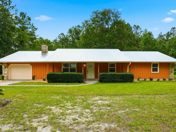 130 WIPPLETREE Court, Palatka, FL 32177