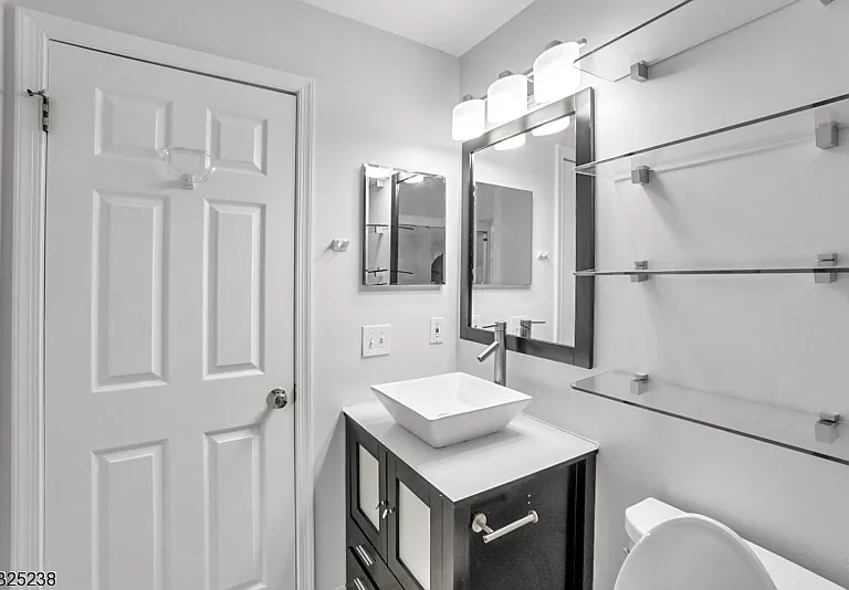 100 Callahan Ct — Photo 24