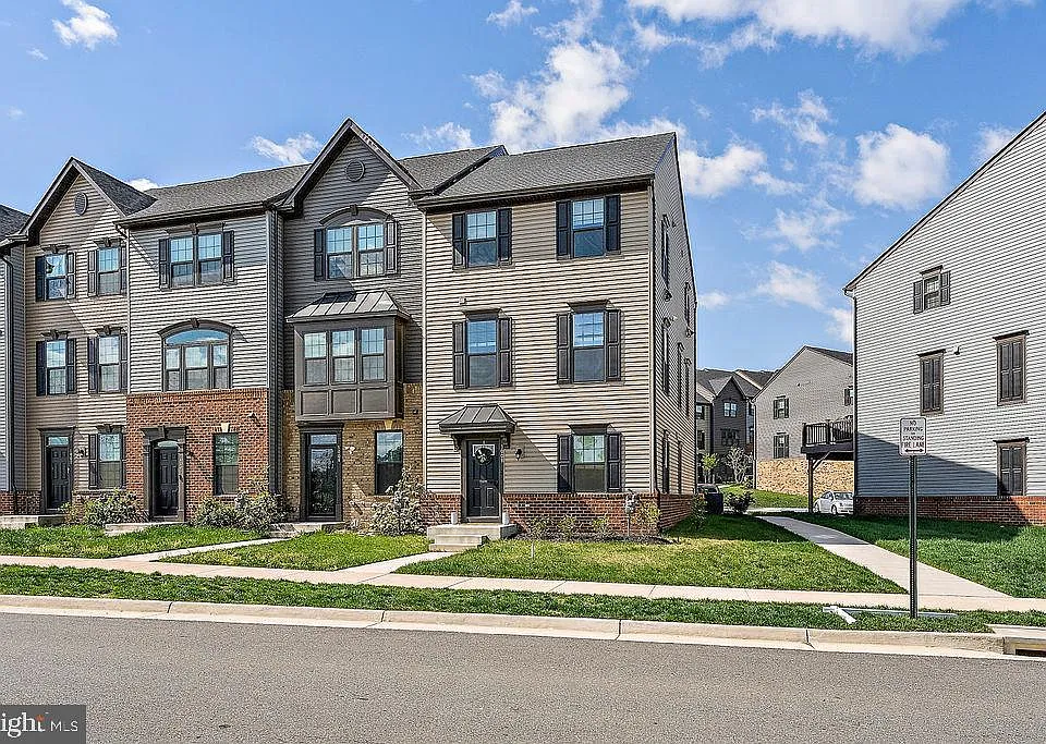 1008 Alum Spring Rd