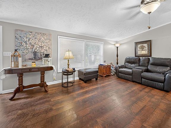 5th image of 320 S 1st St #I