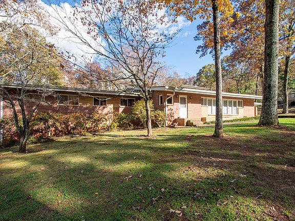 4th image of 206 Skyland Dr