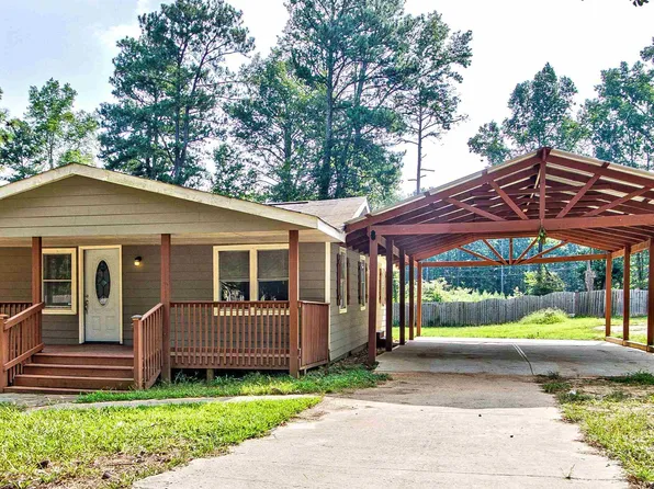 40 Cloud Ln, Hampton, GA 30228