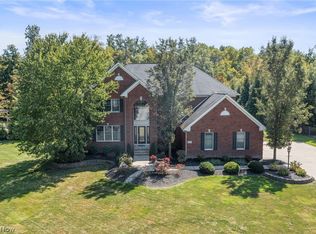 6585 Dorset Ln, Solon, OH 44139