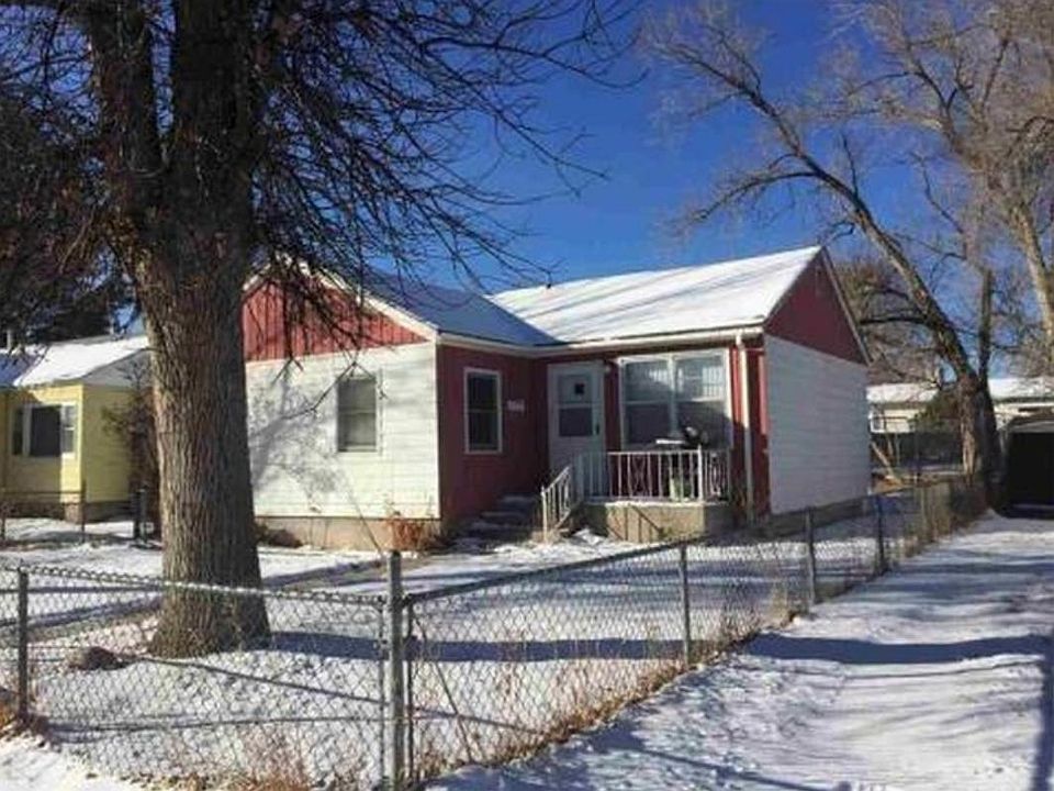 1st image of 820 Rainbow Dr