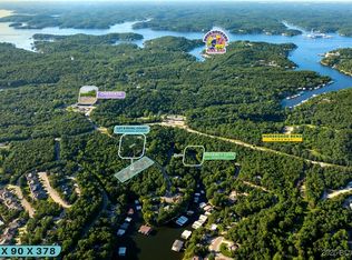 8 Royal Ct, Lake Ozark, MO 65049