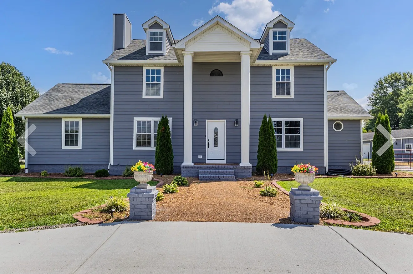 6 bed, 3.5 bath, 3600 sqft, $3,700 — Photo 2