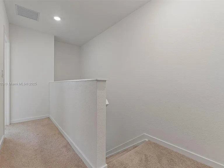 377 NE 1st Dr — Photo 20